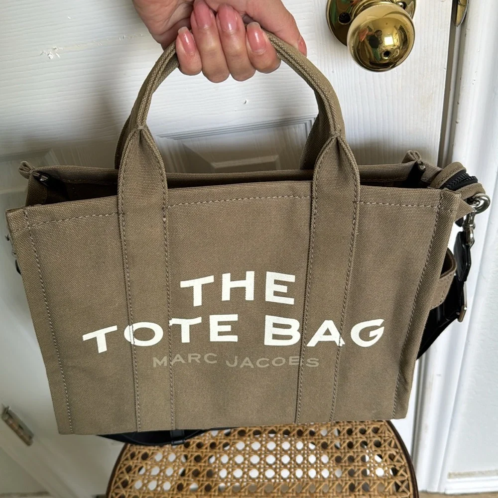 Marc Jacobs - The Tote Bag - Picture 9 of 10